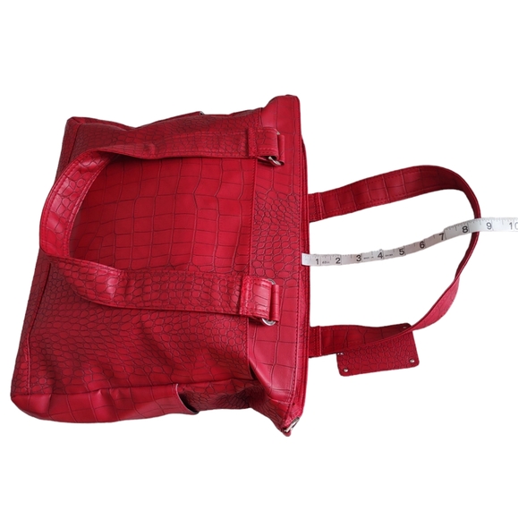 Handbag Of Holding ThinkGeek 2015 Red Dragon Scale Faux Leather Handbag - Picture 10 of 16